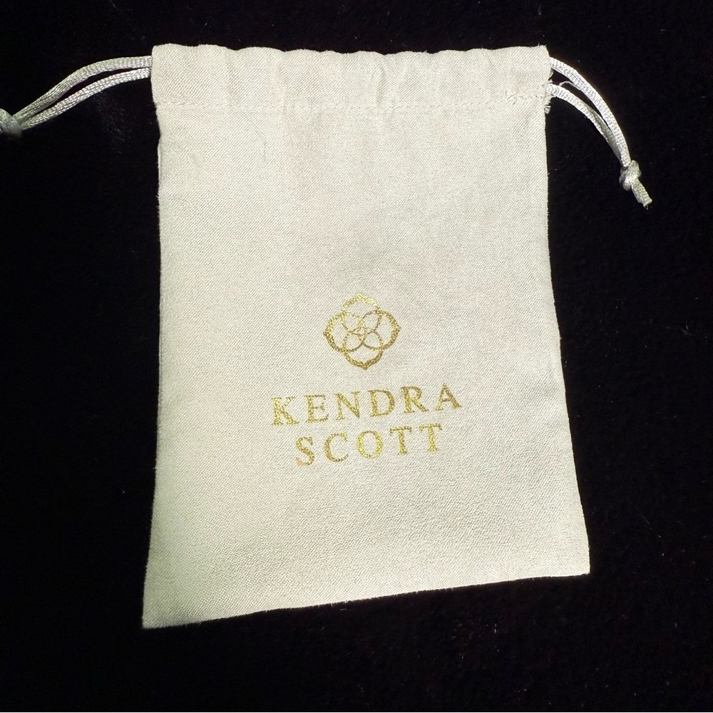 ✨ Kendra Scott Diane Rose Gold Statement Earrings in Brown Mother-of-Pearl - Picture 7 of 7